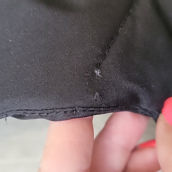 New York & Company Black Puffer Vest Size Medium - Picture 8 of 8